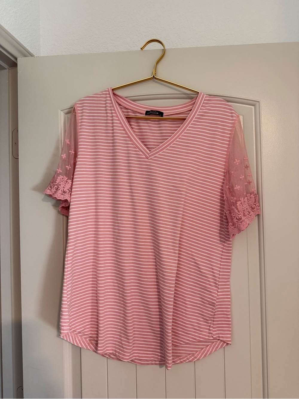 Pink Striped V-Neck Lace Sleeve Top